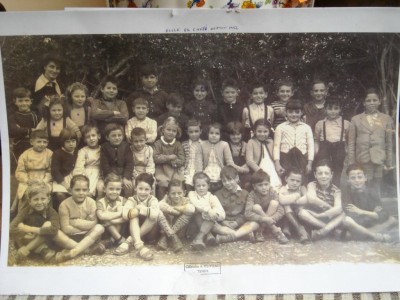Grand collectionneur, Armand a conservé sa photo de classe de 1954... retrouvez-le!